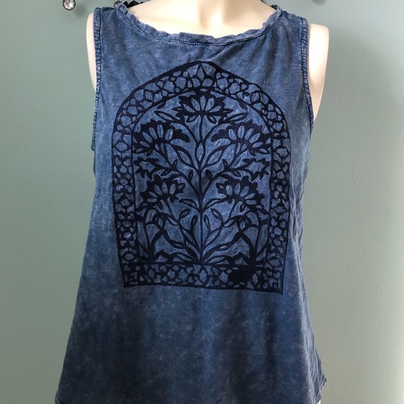Lucky Brand Tops - EUC Lucky Brand Distressed Fabric Tank